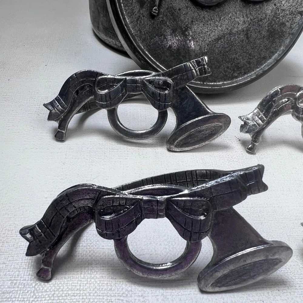 Vintage 1986 MET Pewter Napkin Rings Set of 4 French Horn Bow with Tin Silver